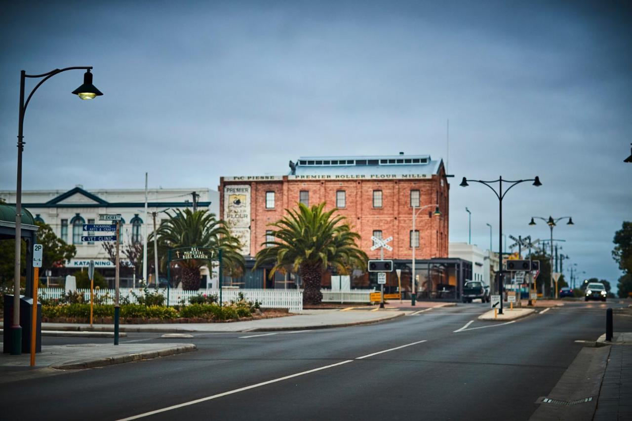 The Premier Mill Hotel Katanning Exteriör bild